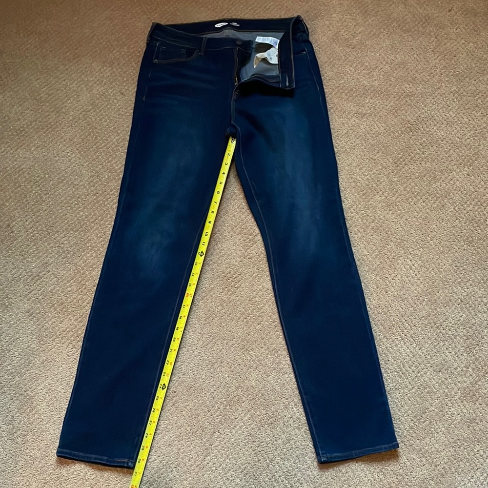 Never worn Old Navy Power Slim Straight jeans  size: 12 Tall  inseam: 30.5”